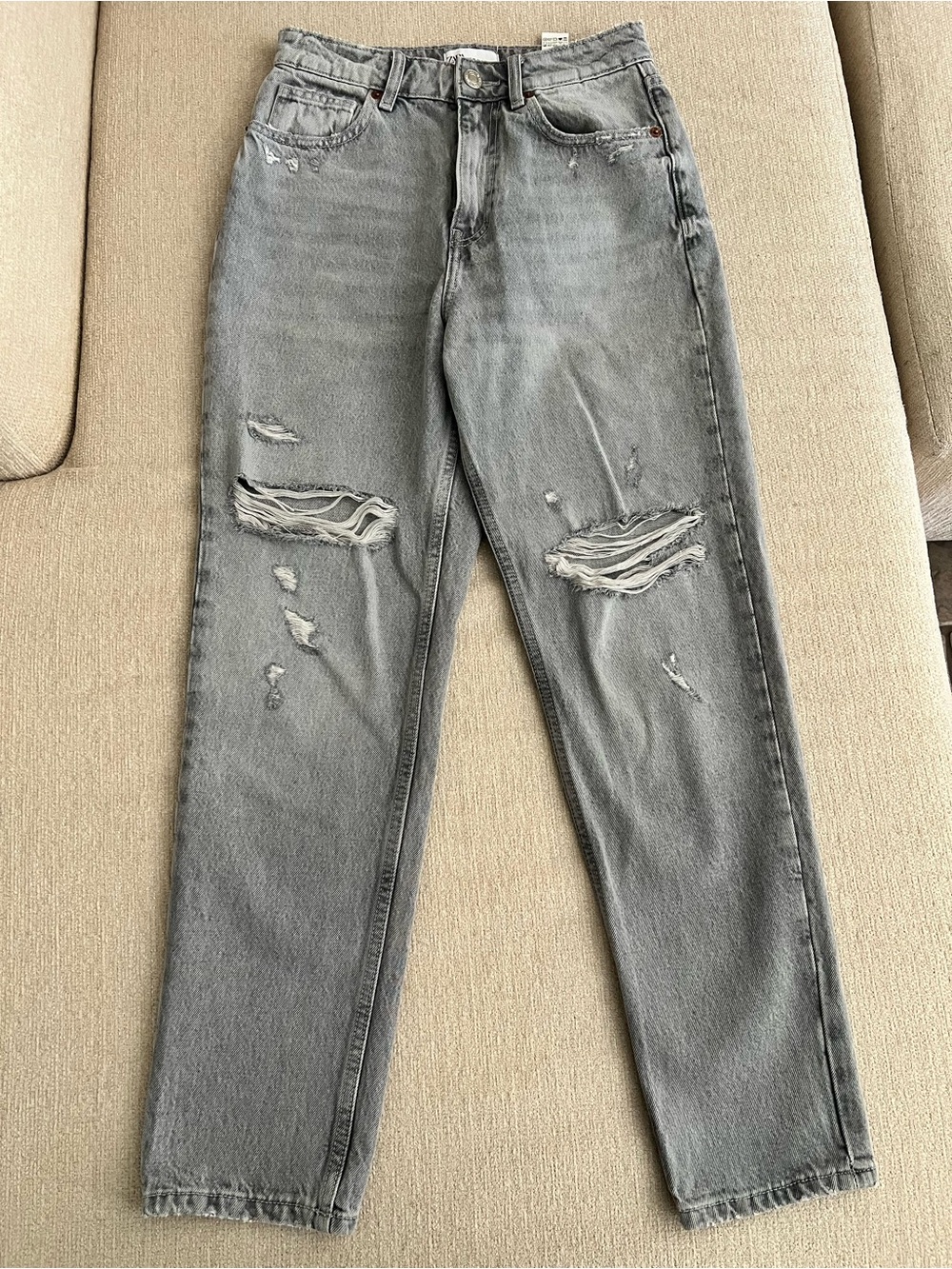 Zara Womens Size 4 Grey Distressed Relaxed Jeans - New
